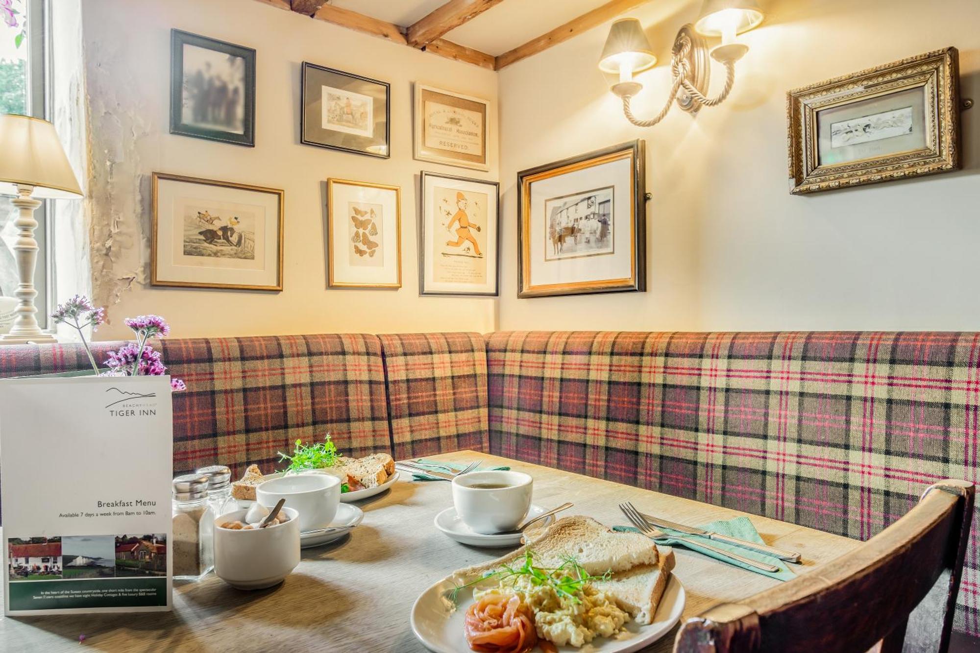 Tiger Inn - Elizabeth Eastdean Экстерьер фото