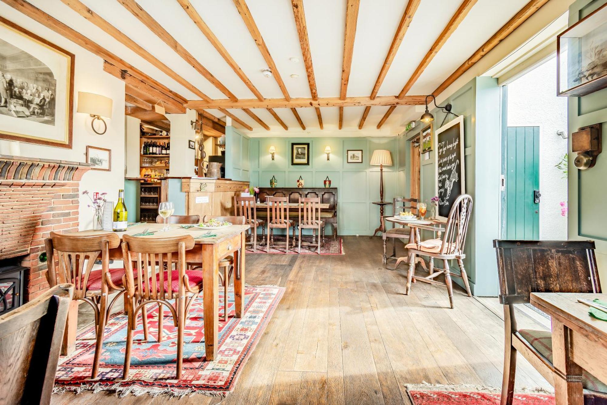 Tiger Inn - Elizabeth Eastdean Экстерьер фото