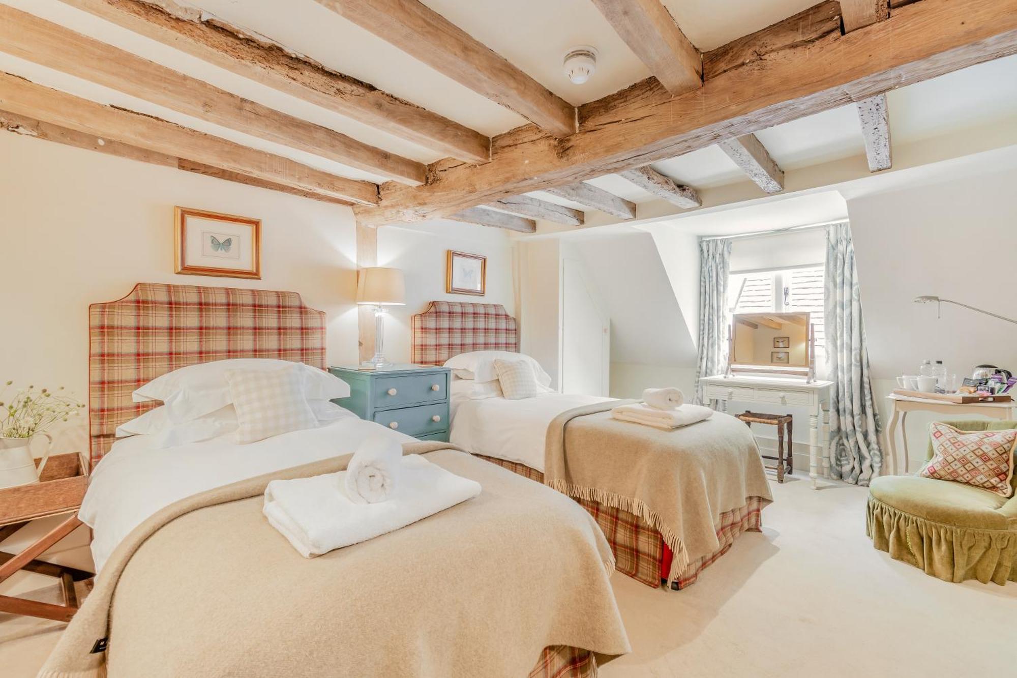 Tiger Inn - Elizabeth Eastdean Номер фото